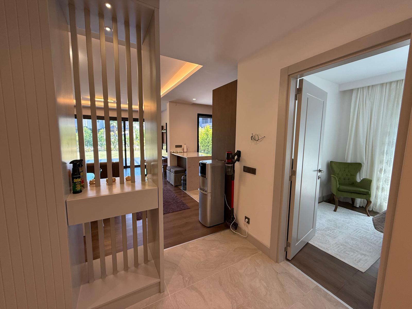 aydin-kusadasi-sogucak-ta-ultra-luks-4-1-havuzlu-villa